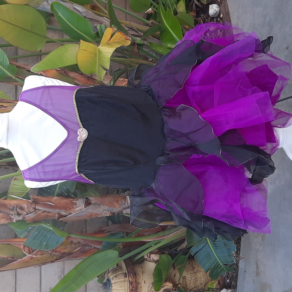 Disney Store Ursula Adult Halloween costume 2XL